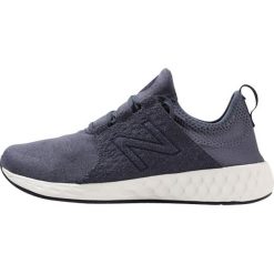 New Balance FRESH FOAM CRUZ Obuwie do biegania treningowe light blue. Buty do biegania męskie marki New Balance. W wyprzedaży za 341.10 zł.