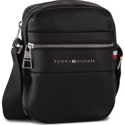 Saszetka TOMMY HILFIGER - Novelty Mix Mini Reporter AM0AM04887 002. Saszetki męskie Tommy Hilfiger. Za 399.00 zł.