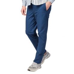 Spodnie chino Serge Blanco 702. Niebieskie eleganckie spodnie męskie SERGE BLANCO, bez wzorów, sportowe. W wyprzedaży za 396.00 zł.
