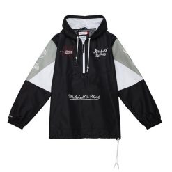 Kurtka wodoodporna Mitchell & Ness Team Origins. Czarne kurtki męskie Mitchell & Ness, m, bez wzorów, sportowe, bez ramiączek, bez kaptura. Za 557.00 zł.