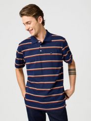 WRANGLER MĘSKA KOSZULKA STRIPE POLO SHIRT NAVY 112362827. Niebieskie koszulki polo męskie Wrangler, m, bez wzorów, bez kołnierzyka, bez ramiączek. Za 89.99 zł.
