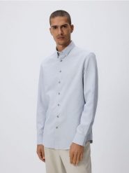 Koszula regular fit z bawełną - jasnoszary. Szare koszule męskie Reserved, l, bez wzorów, z bawełny, bez kołnierzyka, bez ramiączek. Za 139.99 zł.