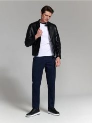 Kurtka biker - czarny. Czarne kurtki męskie Sinsay, l, bez wzorów, ze skóry, klasyczne, bez ramiączek, bez kaptura. Za 99.99 zł.