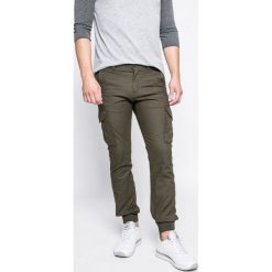 Produkt by Jack & Jones - Spodnie. Spodnie na co dzień męskie marki PRODUKT by Jack & Jones. W wyprzedaży za 99.90 zł.
