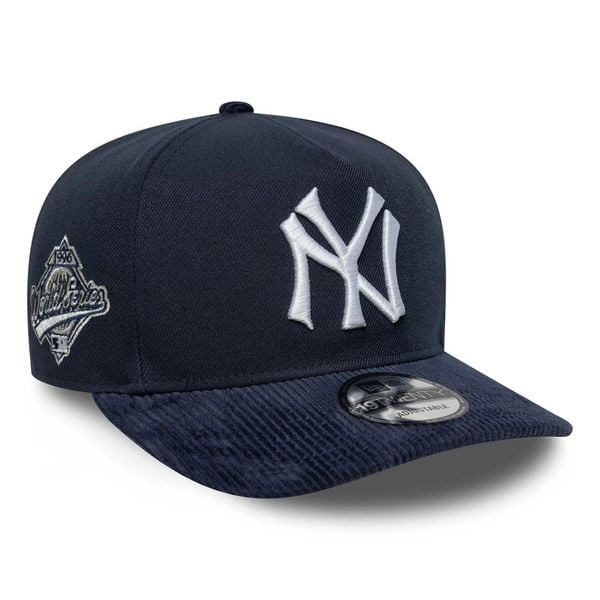Czapka baseballowa New York Yankees 19Twenty. Niebieskie czapki męskie New Era, bez wzorów. Za 216.50 zł.