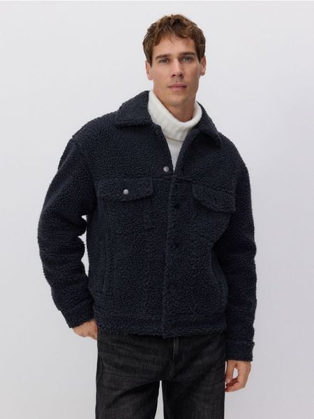 Kurtka sherpa - ciemnoszary. Szare kurtki męskie Reserved, l, bez wzorów, bez ramiączek, bez kaptura. W wyprzedaży za 79.99 zł.