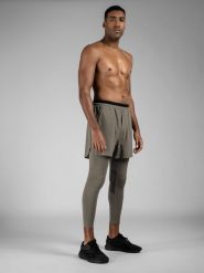 4F Spodenki treningowe szybkoschnące męskie 4F x Robert Lewandowski XL. Brązowe szorty sportowe męskie 4f, bez wzorów. W wyprzedaży za 99.99 zł.