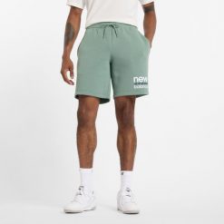 Spodenki męskie New Balance MS51940DKJ – miętowe. Zielone szorty sportowe męskie New Balance, bez wzorów, z bawełny, klasyczne. Za 169.99 zł.