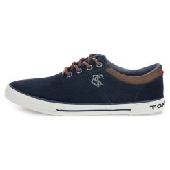 Tom Tailor tenisówki męskie 43 ciemnoniebieskie. Niebieskie trampki męskie Tom Tailor, bez wzorów, ze skóry, bez zapięcia. Za 307.00 zł.