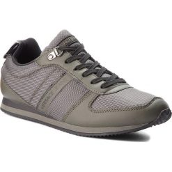 Sneakersy VERSACE JEANS - E0YSBSA1 70752 141. Buty sportowe na co dzień męskie marki KALENJI. W wyprzedaży za 379.00 zł.