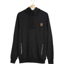 Ciemnoszara Bluza Feature. Bluzy nierozpinane męskie Born2be. Za 34.99 zł.
