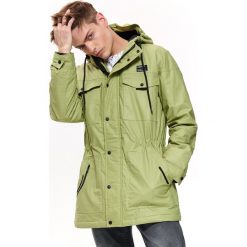 PARKA OCIEPLANA Z EFEKTEM PASTY. Kurtki męskie marki TOP SECRET. W wyprzedaży za 119.99 zł.