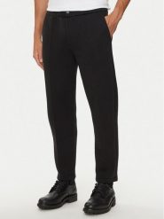 Calvin Klein Spodnie materiałowe K10K113661 Czarny Regular Fit. Czarne spodnie na co dzień męskie Calvin Klein, bez wzorów, z bawełny. Za 279.99 zł.