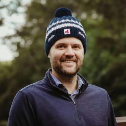 Czapka Eisbar Kova Pompon MÜ SA. Niebieskie czapki męskie Eisbar, bez wzorów, z wełny, sportowe. Za 205.51 zł.