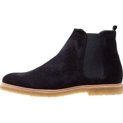 Royal RepubliQ CAST CHELSEA Botki nightblue. Sztyblety męskie marki Royal RepubliQ. Za 799.00 zł.