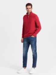 Męski dzianinowy sweter z rozpinaną stójką - czerwony V8 - Rozmiar: M. Czerwone swetry męskie Ombre Clothing, bez wzorów, z bawełny, bez kołnierzyka, bez ramiączek. W wyprzedaży za 89.99 zł.