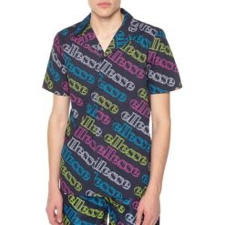 Koszula męska Ellesse Bergia z krótkim rękawem. Niebieskie koszule męskie Ellesse, m, bez wzorów, z bawełny, bez kołnierzyka, bez ramiączek. W wyprzedaży za 154.00 zł.