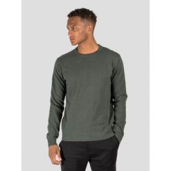 Marcus sweter męski STRIK Dustin 21-200158 5572. Swetry męskie MARCUS, bez wzorów, bez kołnierzyka, bez ramiączek. Za 79.99 zł.