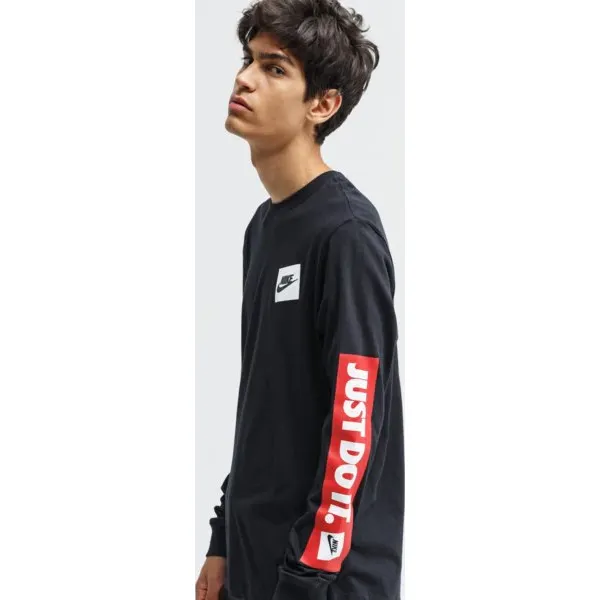 Nike Bluza Ls M Nsw Ls Jdi Bmpr , czarny, rozmiar L. Czarne bluzy nierozpinane męskie Nike, l, bez wzorów, z bawełny, klasyczne, bez ramiączek, bez kaptura. Za 119.99 zł.