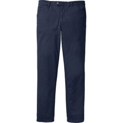 Spodnie chino Regular Fit bonprix ciemnoniebieski. Eleganckie spodnie męskie marki bonprix. Za 59.99 zł.
