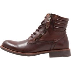 Steve Madden PRIVE Botki sznurowane brown. Buty zimowe męskie Steve Madden. W wyprzedaży za 353.40 zł.