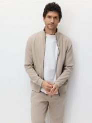 Bluza ze stójką - beżowy. Brązowe bluzy nierozpinane męskie Reserved, l, bez wzorów, z bawełny, bez ramiączek, bez kaptura. Za 129.99 zł.