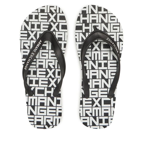 Japonki Armani Exchange. Czarne klapki i japonki męskie Armani Exchange, bez wzorów. Za 149.99 zł.