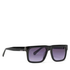 Okulary przeciwsłoneczne Guess. Czarne okulary przeciwsłoneczne męskie Guess, z aplikacjami. Za 359.99 zł.