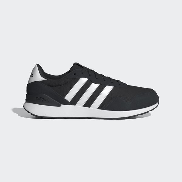 Buty Run 60s 4.0. Białe buty do biegania męskie ADIDAS, bez wzorów, bez zapięcia, trekkingowe. Za 259.00 zł.