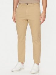 HUGO Chinosy 50533851 Beżowy Slim Fit. Brązowe eleganckie spodnie męskie Hugo, bez wzorów, z bawełny. Za 279.99 zł.