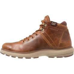 Caterpillar FACTOR WP THINSLULATE Botki sznurowane brown. Brązowe buty zimowe męskie CATerpillar, z materiału. Za 719.00 zł.
