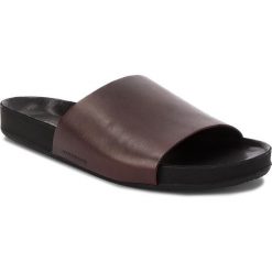 Klapki VAGABOND - Funk 4590-001-39 Bordo. Klapki i japonki męskie marki Vagabond. W wyprzedaży za 219.00 zł.