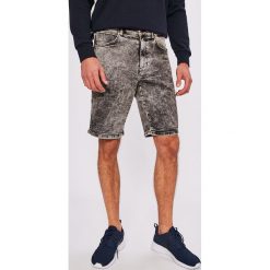 Wrangler - Szorty. Szorty męskie marki Wrangler. W wyprzedaży za 199.90 zł.