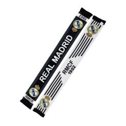 8. Szalik Z Dzianiny. Białe szaliki męskie Real Madrid, bez wzorów, z dzianiny. Za 229.99 zł.