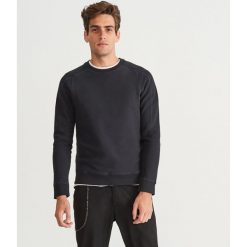 Dzianinowa bluza - Szary. Szare bluzy nierozpinane męskie Reserved, z dzianiny. Za 79.99 zł.
