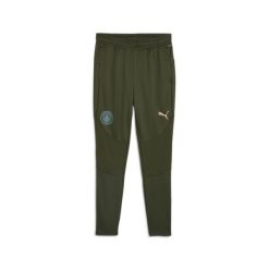 Męskie spodnie treningowe Manchester City PUMA Myrtle Bold Blue Green. Niebieskie długie spodnie sportowe męskie Puma, bez wzorów, do piłki nożnej. W wyprzedaży za 186.50 zł.