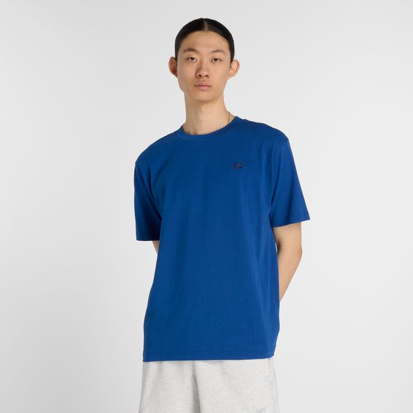 Koszulka męska New Balance MT41533GAB – niebieska. Niebieskie t-shirty sportowe męskie New Balance, l, bez wzorów, z dresówki, klasyczne, bez ramiączek. Za 169.99 zł.