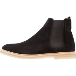 Royal RepubliQ CAST CHELSEA Botki black. Buty zimowe męskie marki Royal RepubliQ. W wyprzedaży za 399.50 zł.
