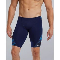 Spodenki treningowe do kolan TYR Soren 420 - jammery. Niebieskie szorty sportowe męskie TYR, bez wzorów, sportowe. Za 219.00 zł.