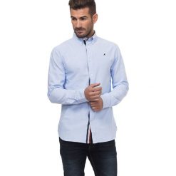 Koszula w kolorze jasnoniebieskim. Niebieskie koszule męskie Lonsdale, Kangol, Crosshatch, m, bez wzorów, z bawełny, bez kołnierzyka, bez ramiączek. W wyprzedaży za 94.95 zł.