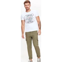 T-SHIRT MĘSKI Z NADRUKIEM. T-shirty męskie TOP SECRET. W wyprzedaży za 9.99 zł.