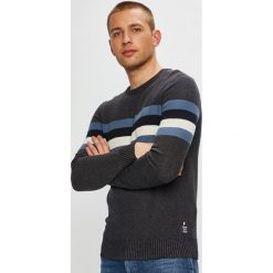 Tom Tailor Denim - Sweter. Szare swetry męskie Tom Tailor Denim, z bawełny, z okrągłym kołnierzem, z krótkim rękawem. W wyprzedaży za 159.90 zł.