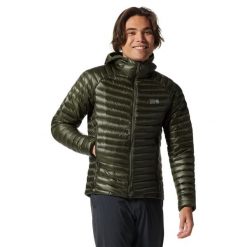 Kurtka puchowa z kapturem Mountain Hardwear Ghost Whisperer/2™. Zielone kurtki męskie MOUNTAIN HARDWEAR, bez wzorów, z puchu, sportowe, bez ramiączek, z kapturem. Za 1,667.50 zł.