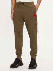 HUGO Spodnie dresowe Dwellrom 50479164 Khaki Relaxed Fit. Brązowe spodnie dresowe męskie Hugo, bez wzorów, z bawełny. Za 329.99 zł.