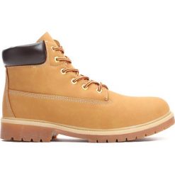 Camelowe Trapery Icy Day. Buty zimowe męskie marki Born2be. Za 44.99 zł.