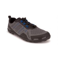 Buty berefoot męskie Xero Shes Aqua X Sport. Szare buty zimowe męskie XERO SHOES, bez wzorów, sportowe, bez obcasa, bez zapięcia. Za 279.99 zł.