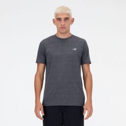 Koszulka męska New Balance MT41070BKH – szara. Szare t-shirty sportowe męskie New Balance, m, bez wzorów, z bawełny, sportowe, bez ramiączek. Za 149.99 zł.