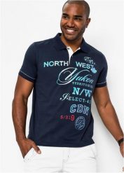 Koszulka polo z dżerseju z krótkim rękawem. Niebieskie koszulki polo męskie bonprix, m, bez wzorów, z dżerseju, bez kołnierzyka, bez ramiączek. Za 79.99 zł.