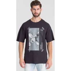 T-SHIRT ARMANI EXCHANGE. Czarne t-shirty męskie Armani Exchange, l, bez wzorów, z bawełny, bez kołnierzyka, bez ramiączek. Za 114.50 zł.