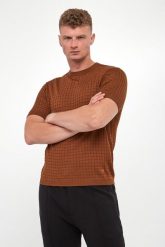 T-shirt męski dzianinowy z wełną EMPORIO ARMANI. T-shirty męskie Emporio Armani, m, bez wzorów, z dzianiny, bez kołnierzyka, bez ramiączek. Za 769.00 zł.